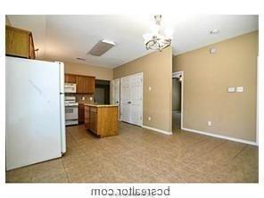 2307 Carnation property image